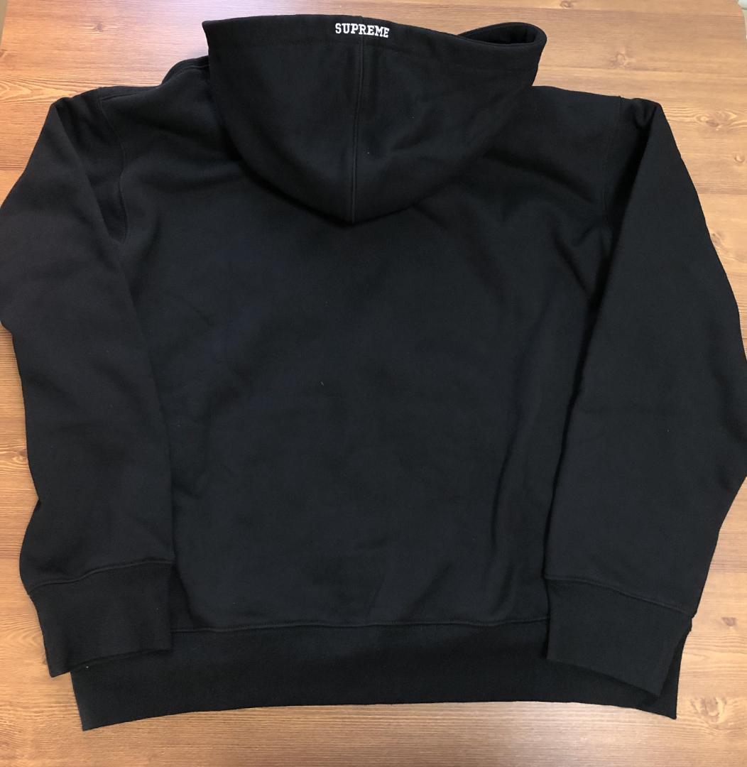当日発送!Supreme S刺繡ロゴ 黒パーカー 当日発送!Supreme S刺繡ロゴ 黒パーカー