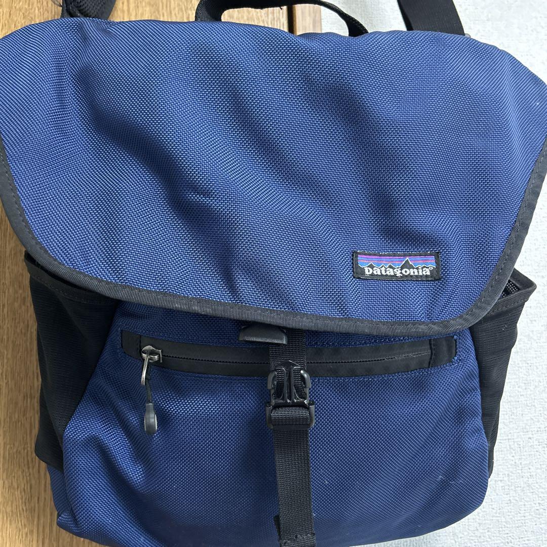 patagonia メッセンジャーバッグ ネイビー
