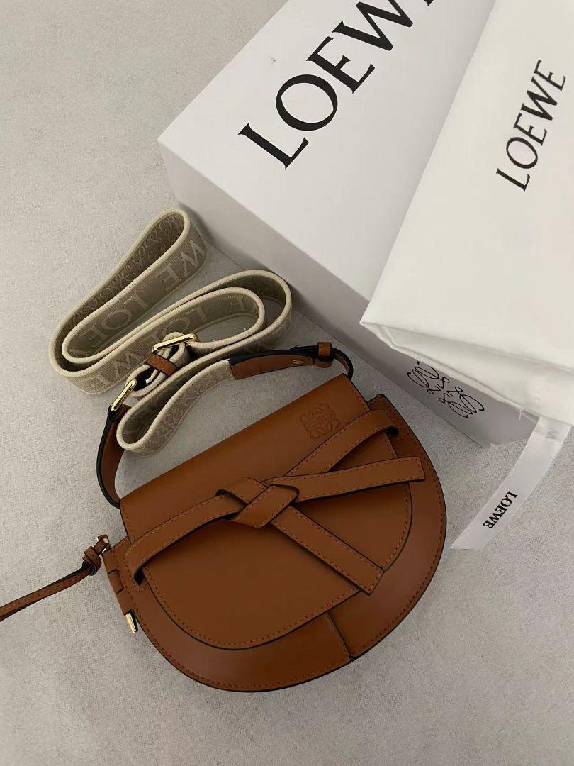 LOEWE　ロエベ   ショルダーバッグ