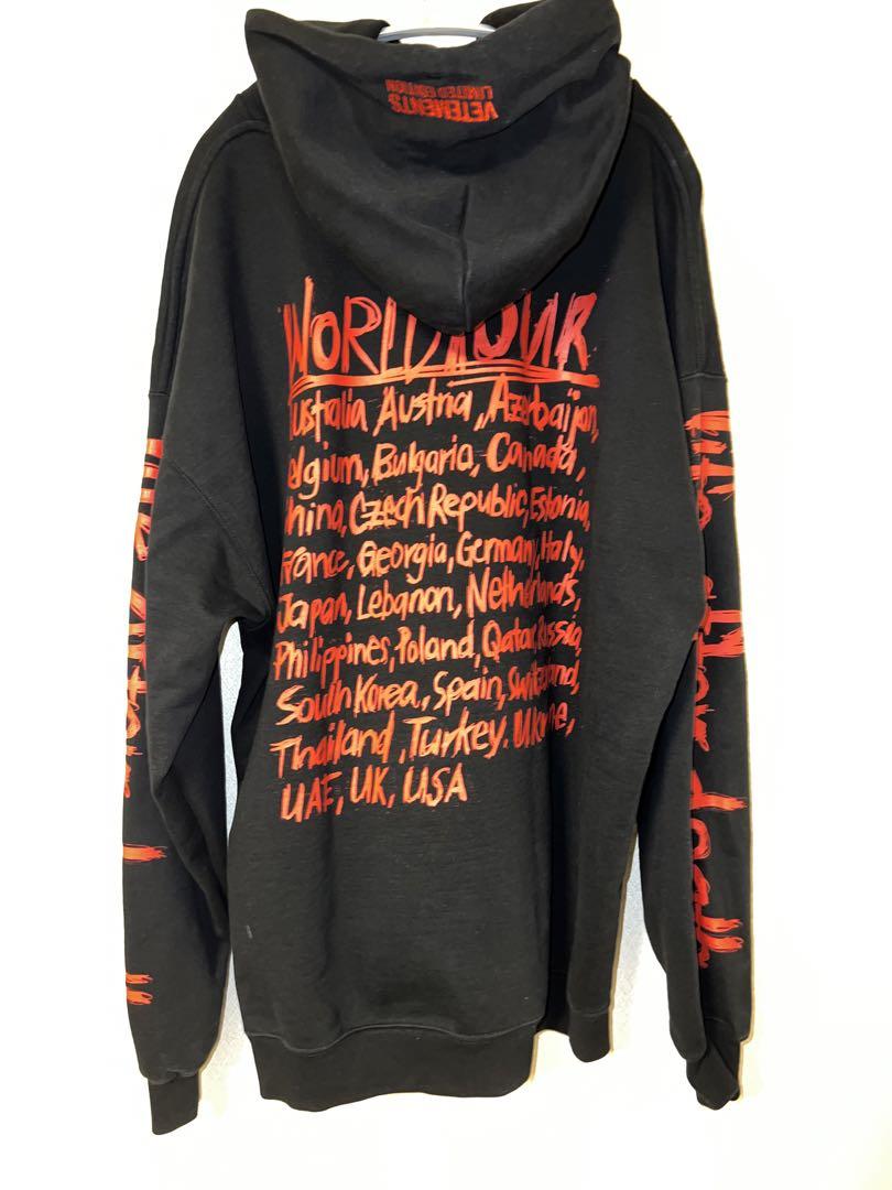 VETEMENTS (ヴェトモン) World Tour HOODIE