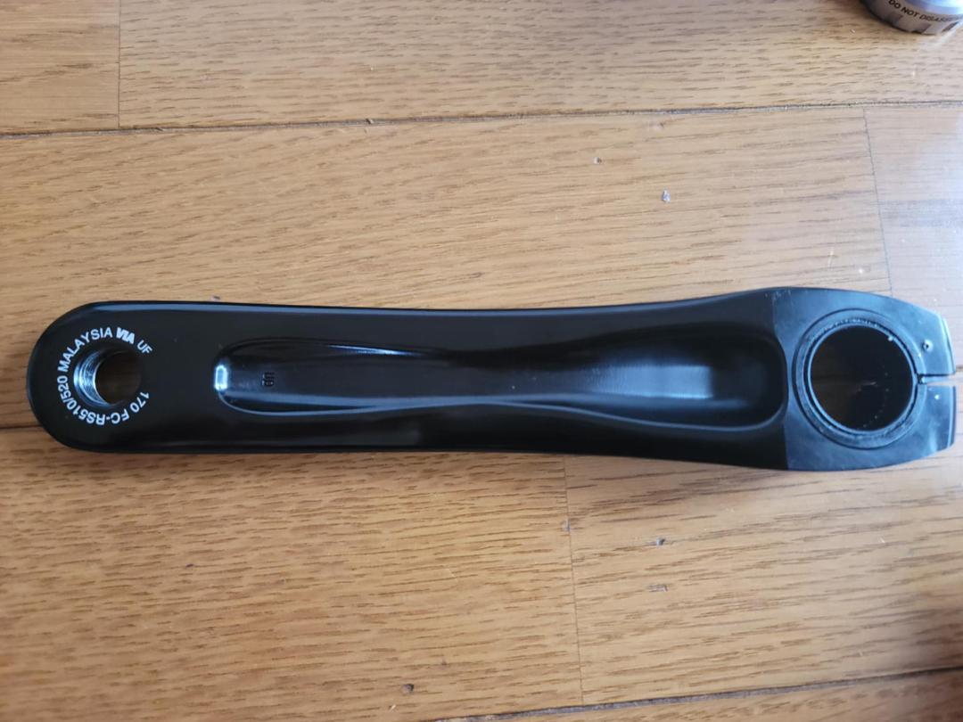 Shimano クランクセットとボトムブラケット