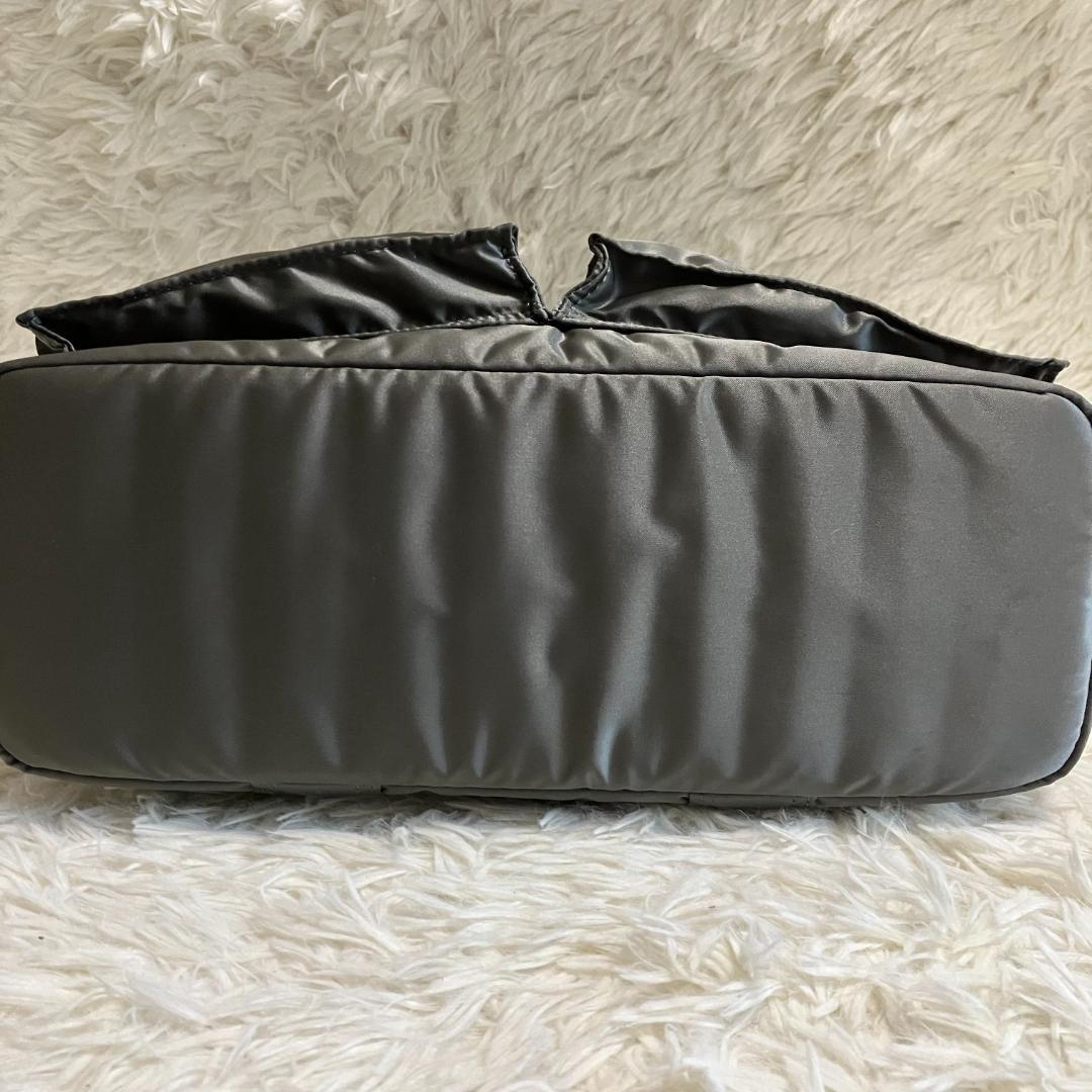 PORTER タンカー トートバッグ A4収納 シルバーグレー 美品 廃盤品 PORTER タンカー トートバッグ A4収納 シルバーグレー