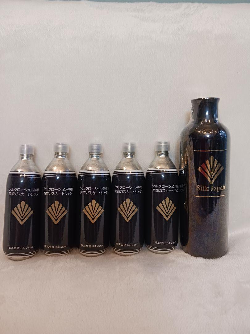 シルクジャパン、ミストローション300ml 炭酸ガスカートリッジ５本 - メルカリ