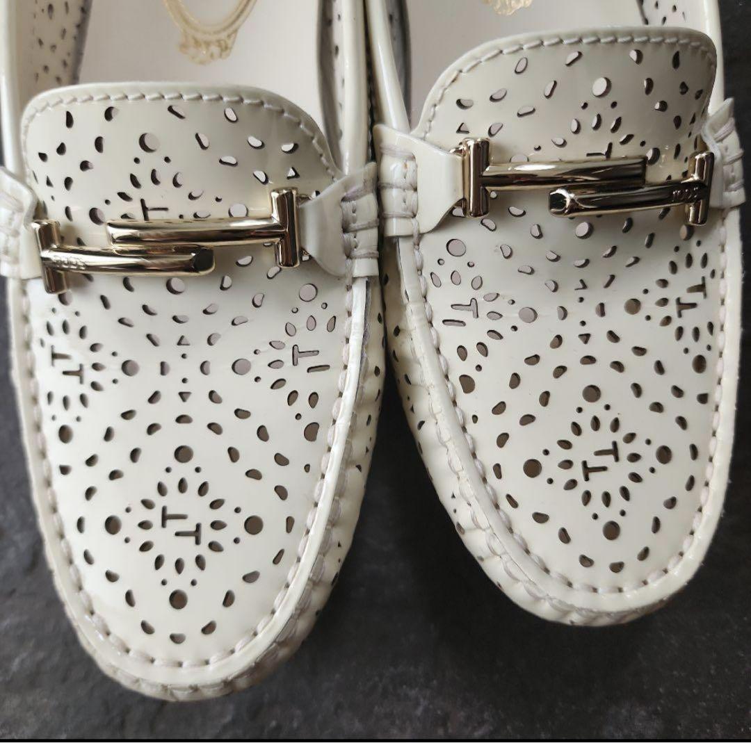 TOD'S(トッズ) / ローファー/35.5/WHT | 中古品の販売・通販なら