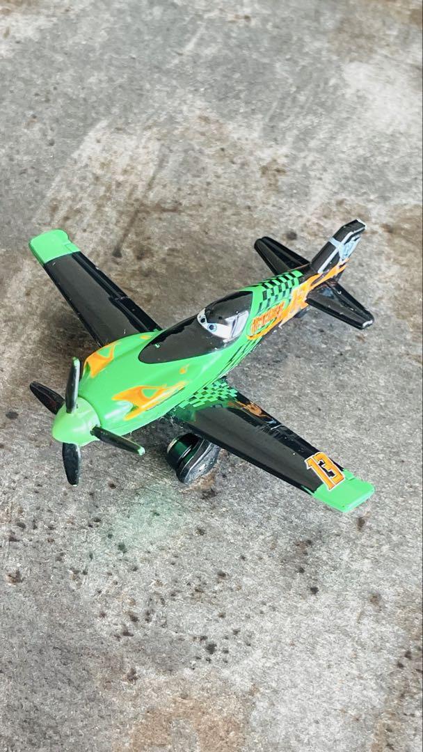 カーズ　飛行機 8機セット