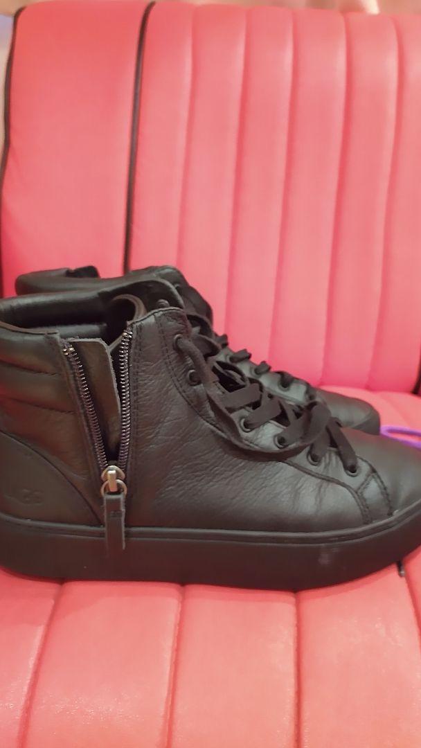 UGG スニーカー 画像1