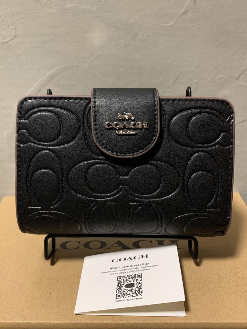 ファッション好きが選ぶ人気ブランドランキング ✨️新品未使用✨COACH ブラック レザー 二つ折り財布 - メルカリ 小物