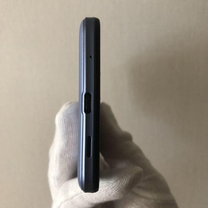 AQUOS zero5G basic SIMフリー　画面割れ　ジャンク