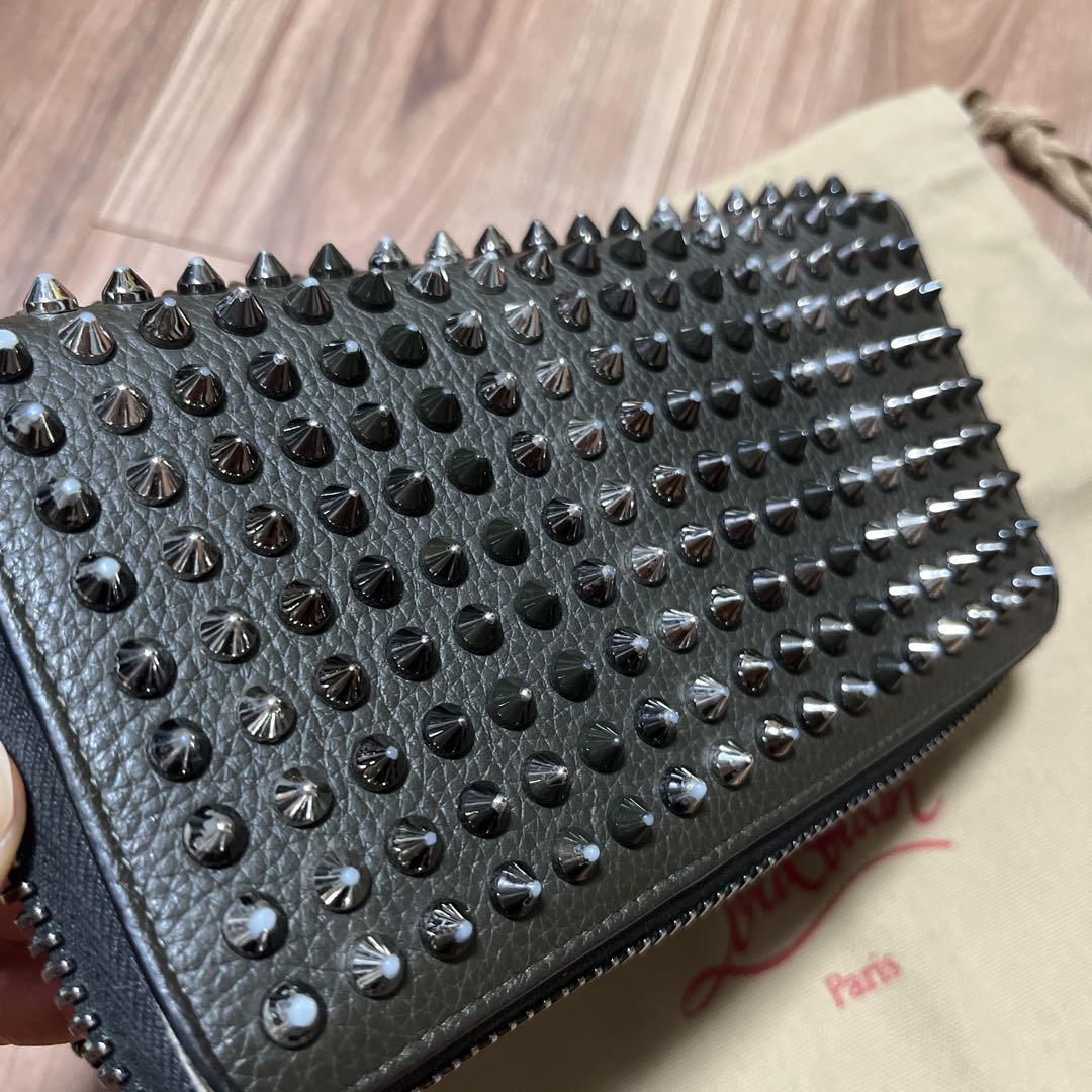 Christian Louboutin スタッズ付き長財布