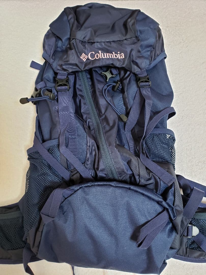 国内外の人気！ Love Love Columbiaリュック トレッキングポール 登山