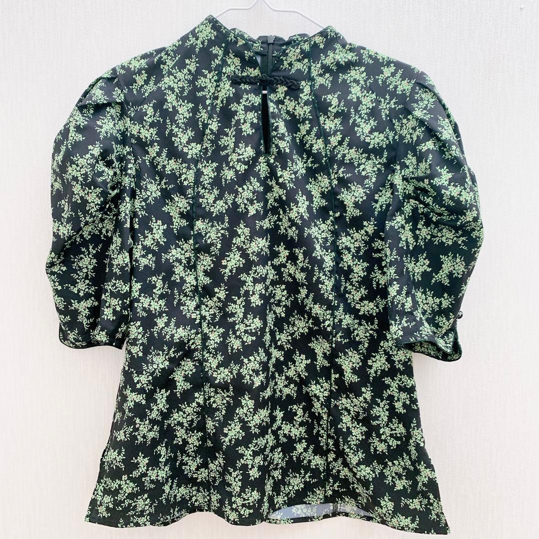 リリーブラウン 小花柄チャイナトップス グリーン とっておきし新春