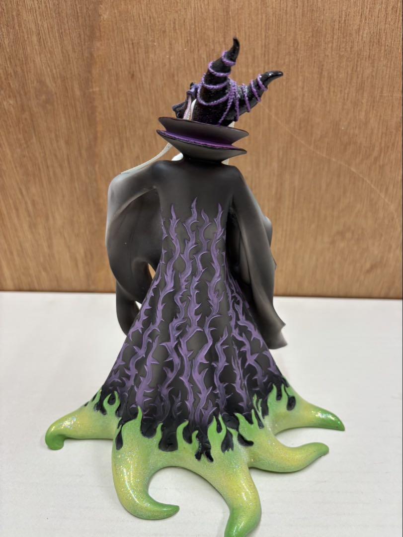 ディズニーショーケース　 Evil Queen Enesco マレフィセント ディズニーショーケース Evil Queen Enesco マレフィセント