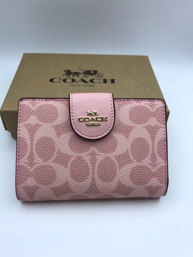COACH ピンクレザー 二つ折り財布コーチ新品・未使用