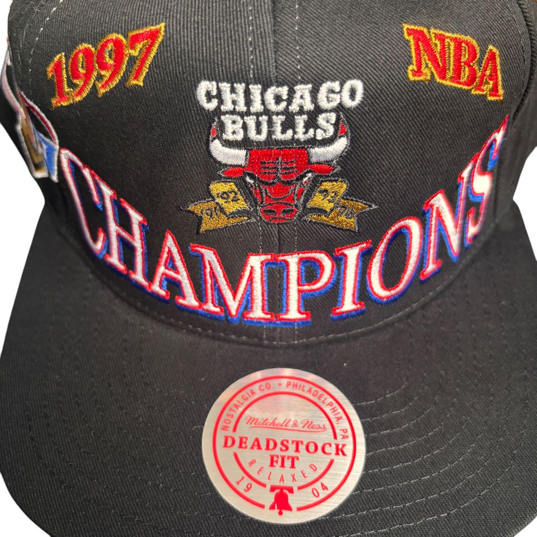 新品 Mitchell&Ness ミッチェル&ネス ブルズ Bulls キャップ