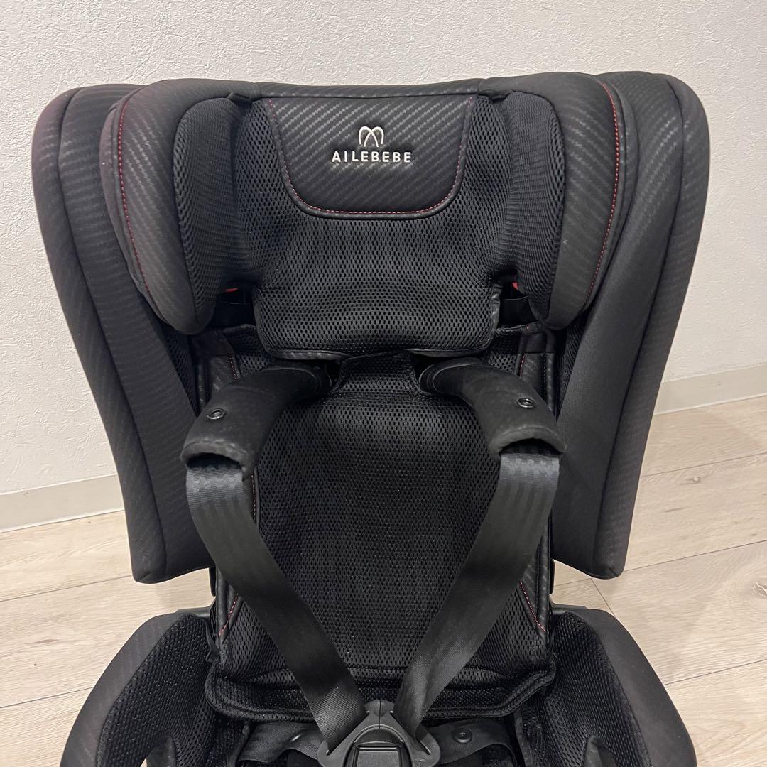 上品コーデはコレで安心！ AILEBEBE 黒 カーボンブラック グランス パパット エールベベ チャイルドシート