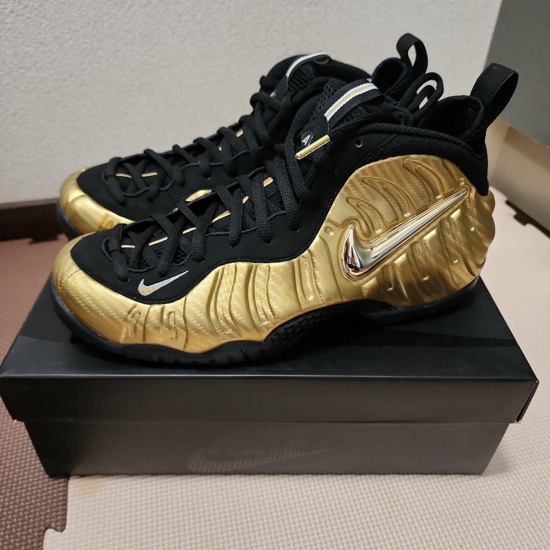 Nike Foamposite 金色/黒 バスケットシューズ Nike Foamposite 金色/黒 バスケットシューズ