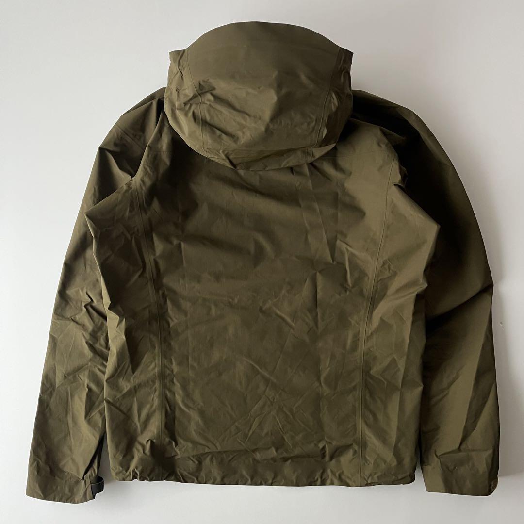 ジャケット・アウター ARC'TERYX BETA SL GORE-TEX KHAKI