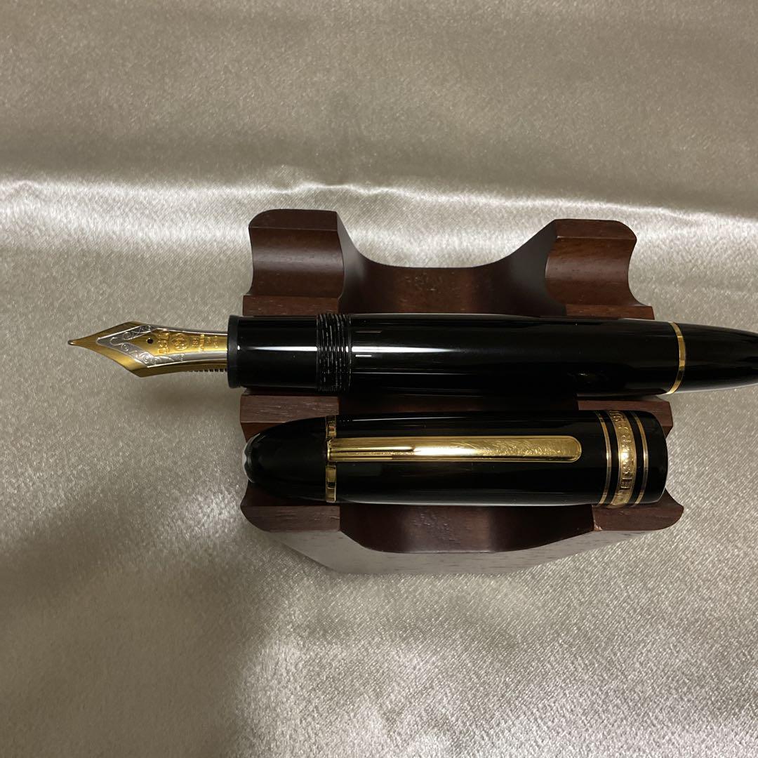 MONTBLANC マイスターシュテュック149  18K (750)  Fニブ