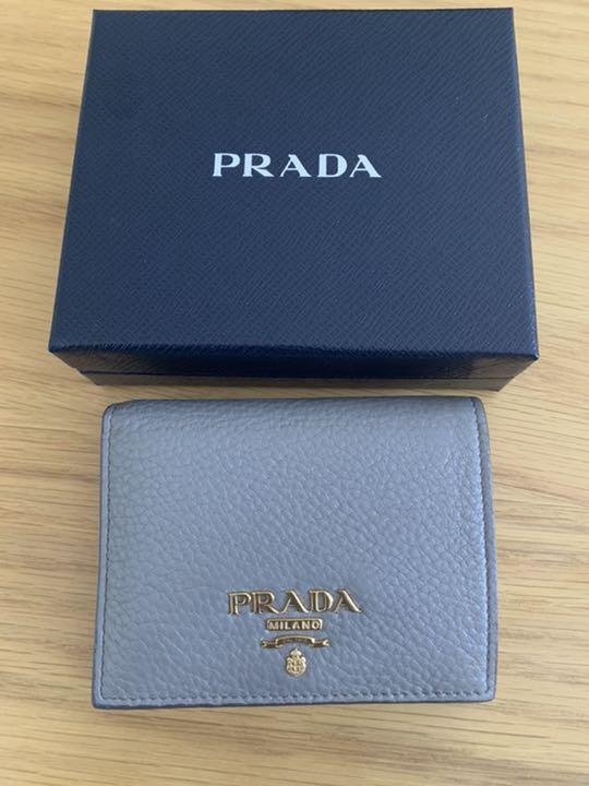 PRADA プラダ ミニ財布 再値下げ