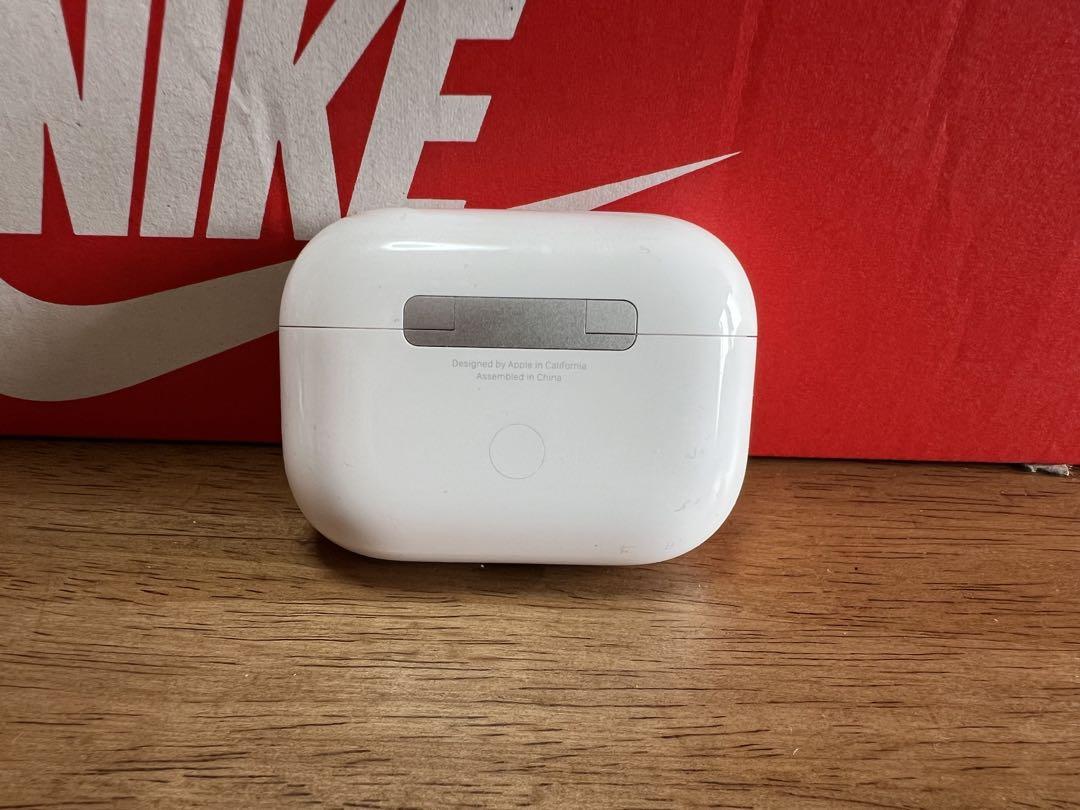 AirPods Pro 本体 ホワイト 充電ケーブル付き (第2世代)