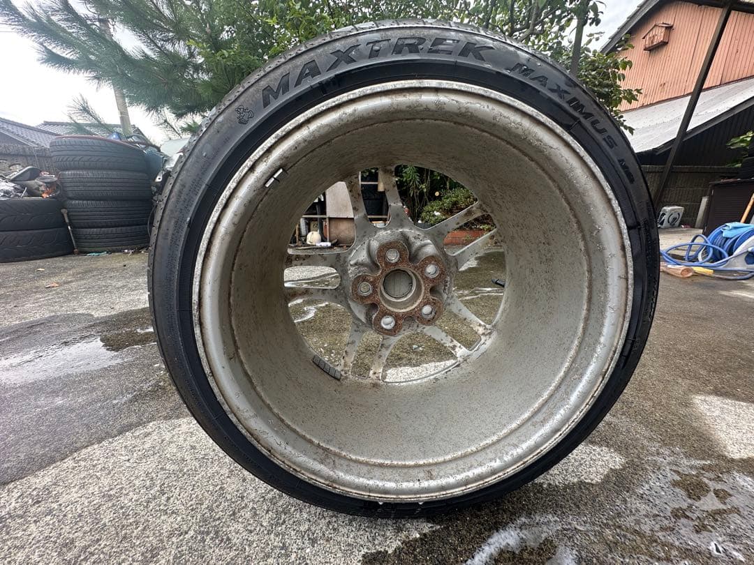 日産純正 BCNR33純正ホイール 9J+30 17インチタイヤ付き4本セット