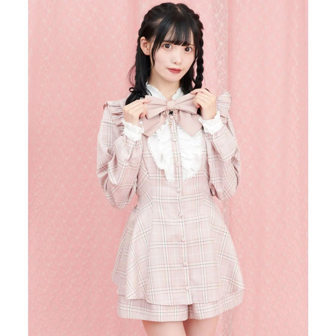 エスカーダ姉妹ブランドローレル Tシャツ カットソー