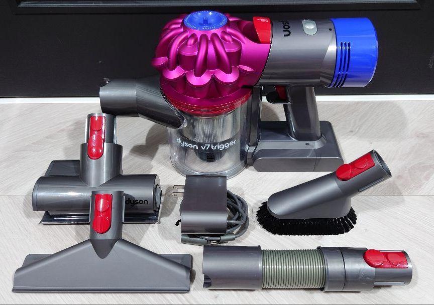 1495円 若者の大愛商品 ダイソン V7 バッテリー 21.6V 4000mAh Sv11 HH11 V7Fluffy V7Extra V7Tigger V7Mattres V7Motorhead V7Car boatなどに対応 高品質セル 壁掛けブラケットも対応 1495円 若者の大愛商品 ダイソン V7 バッテリー 21.6V 4000mAh Sv11 HH11 V7Fluffy V7Extra V7Tigger V7Mattres V7Motorhead V7Car boatなどに対応 高品質セル 壁掛けブラケットも対応