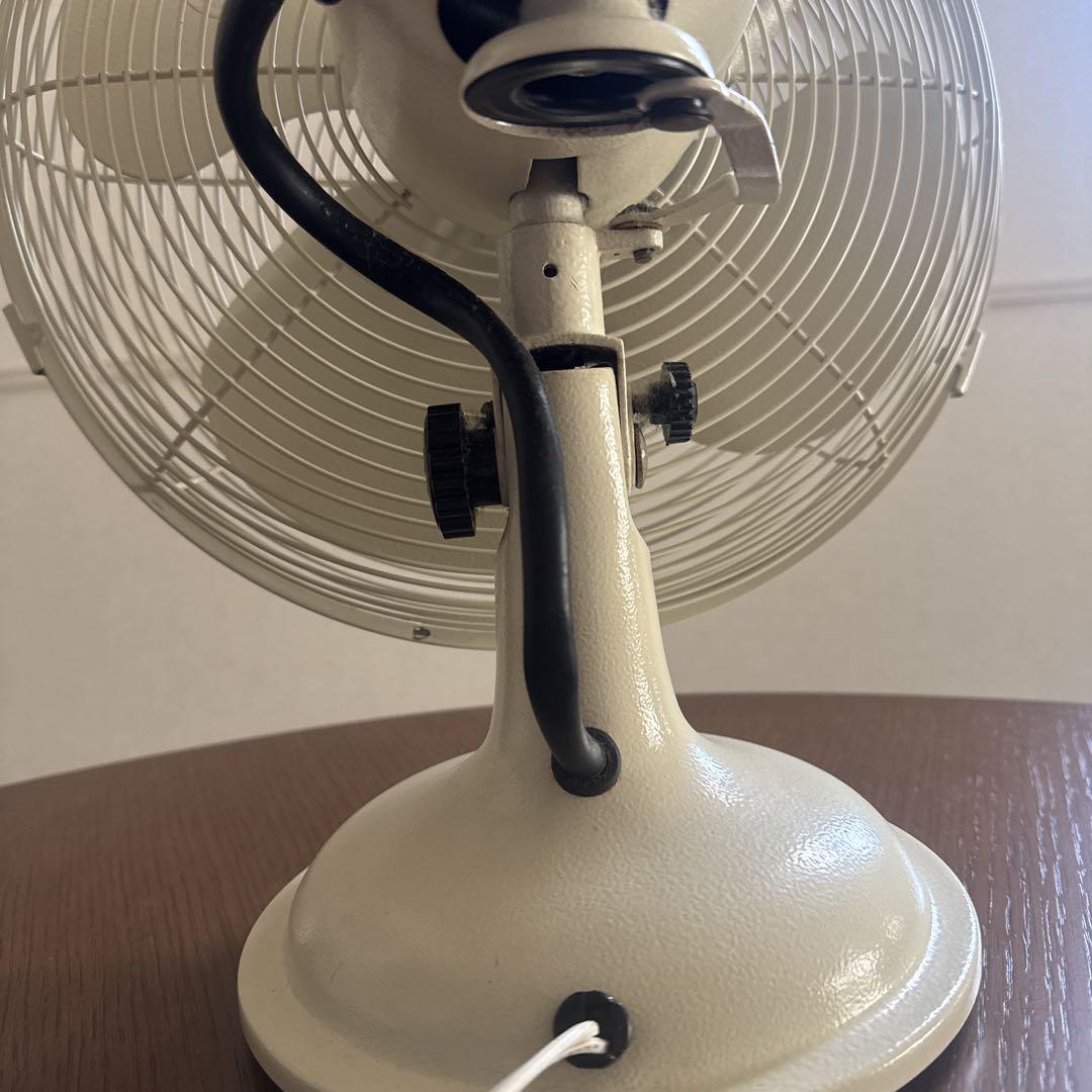 レトロ風　扇風機　アイボリー 松戸市】レトロ 扇風機 アイボリー - メルカリ