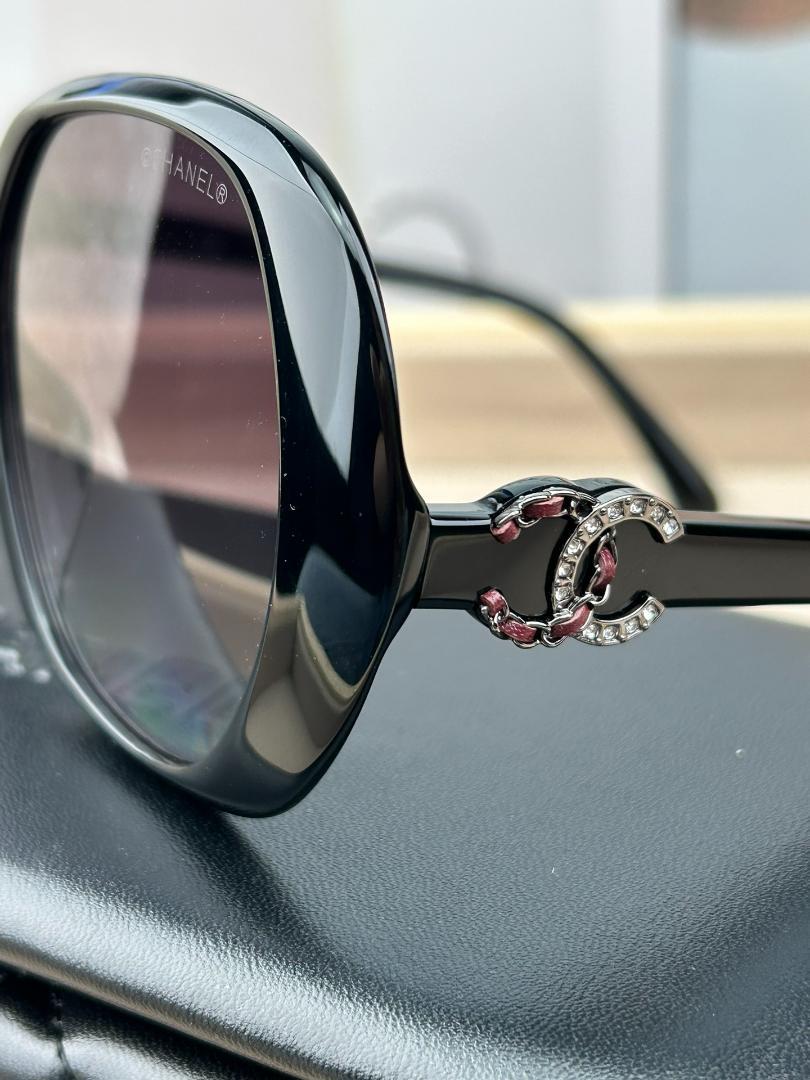 CHANEL ブラウン オーバーサイズサングラス ケース付き CHANEL ブラウン サングラス ケース付き