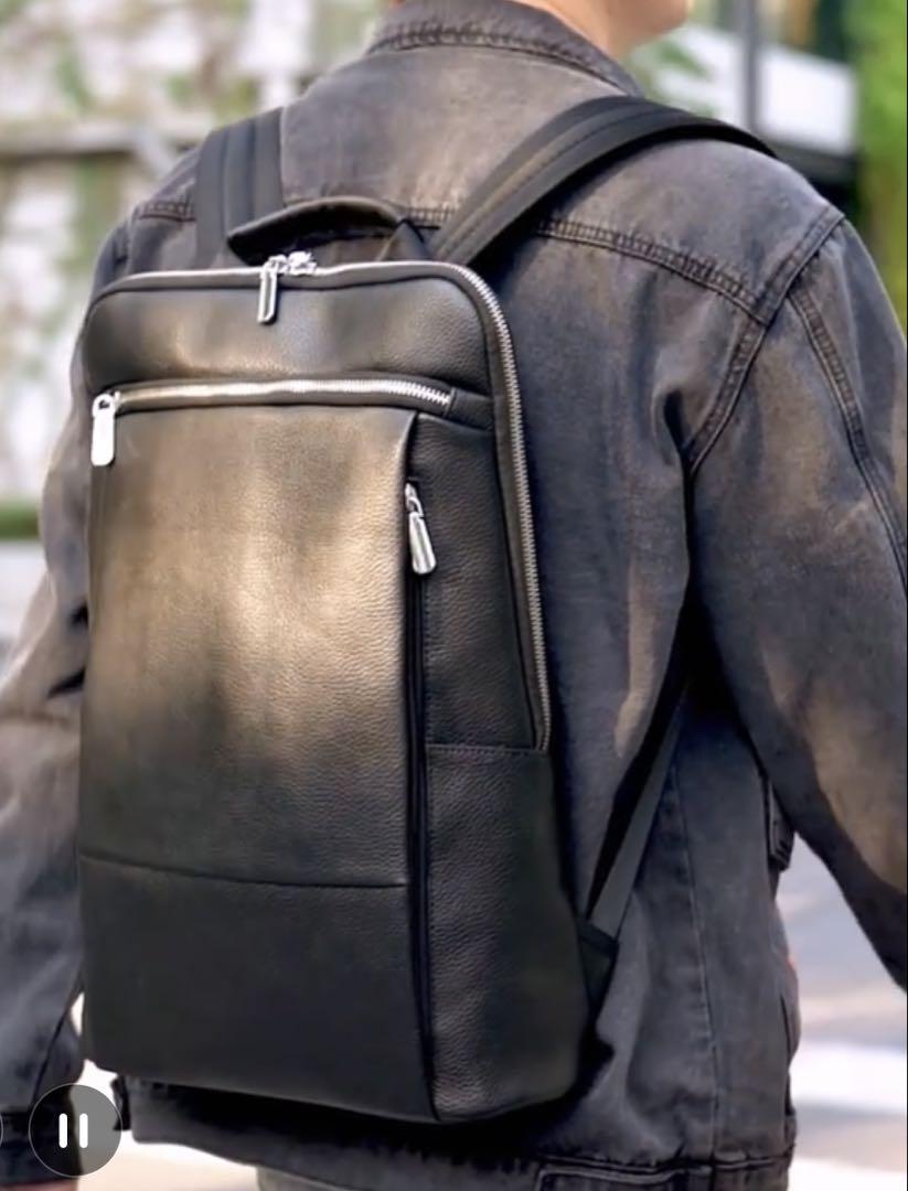 新品✌️本革レザーリュック　薄型　スタイリッシュ　ビジネス　ビジカジ　機能◎