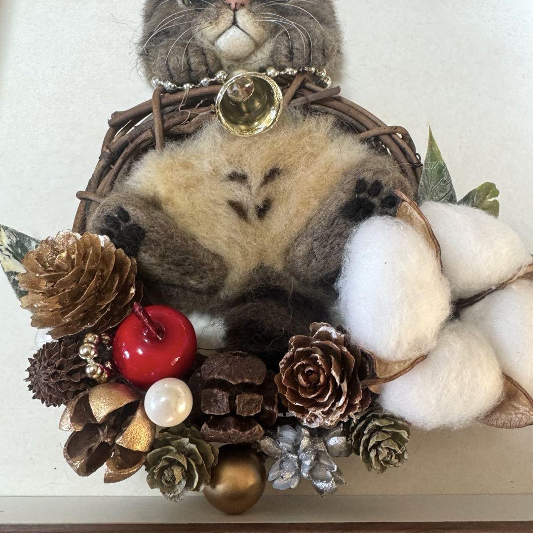 羊毛フェルト猫 キジ猫リース クリスマスリース