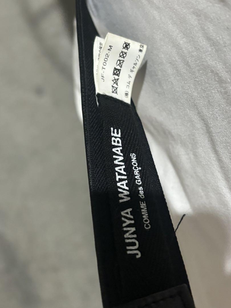 ハーネス付きTシャツ