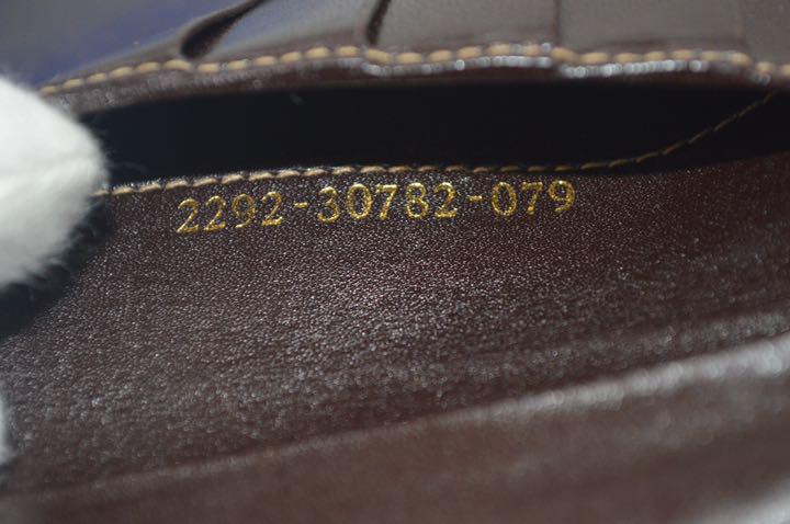 しているた 美品 二つ折り財布 ズッカ柄 がま口 GdrAN-m95695184699 FENDI フェンディ にされる