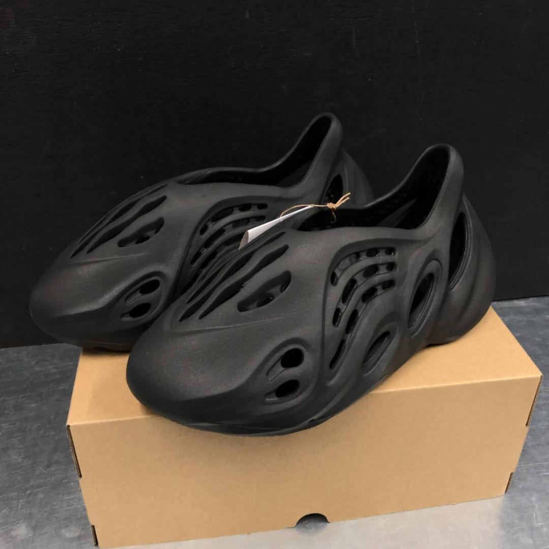 GQ2387◇adidas : YEEZY Foam Runner ONYX