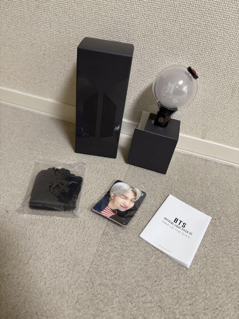 BTS ペンライト フォトカード付き - メルカリ