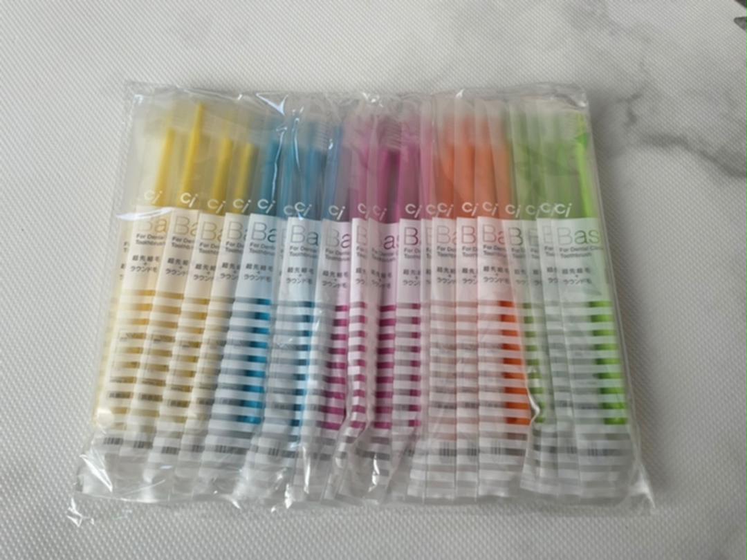 歯科医院専売 日本製 大人用歯ブラシ ふつう 5本入り - メルカリ 歯科医院専売 日本製 大人用歯ブラシ ふつう 5本入り - メルカリ