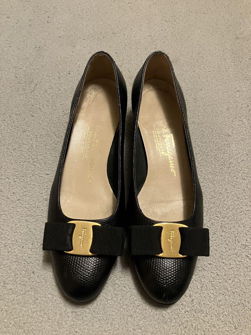 Salvatore Ferragamo ヴァラ　パンプス