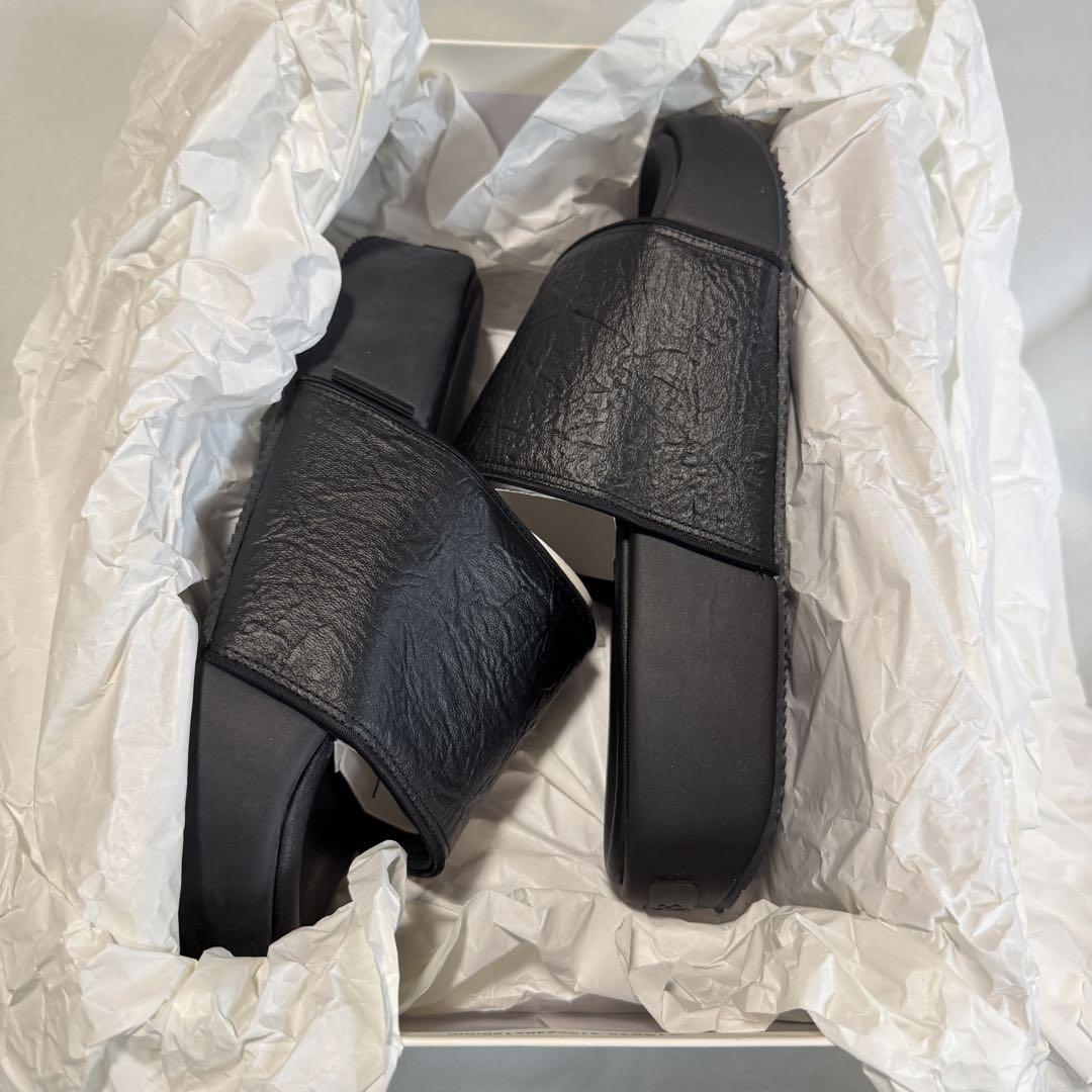 Y-3 ワイスリー SLIDE GW8631 サンダル