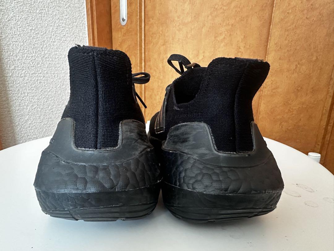 adidas ウルトラブースト 21