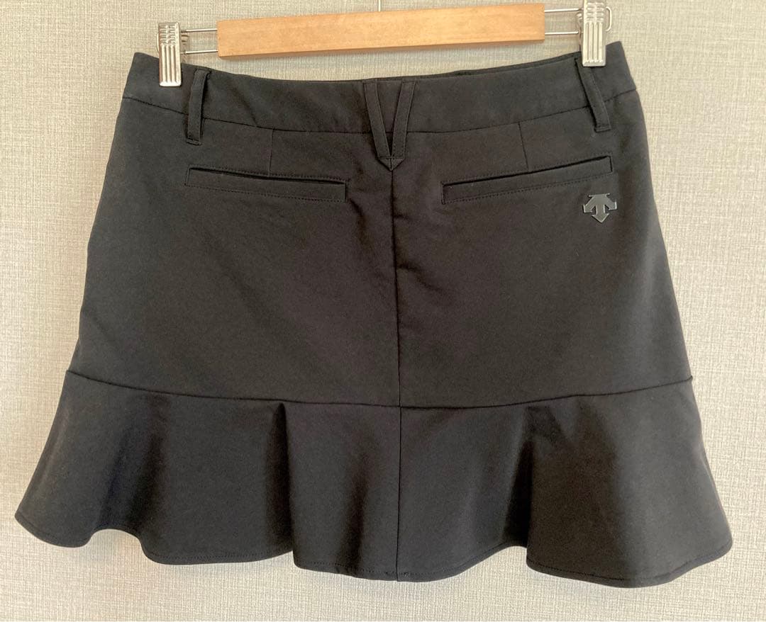 売れ筋ランキングも 新品未使用✨DESCENTEGOLF スカートLサイズ ウエア