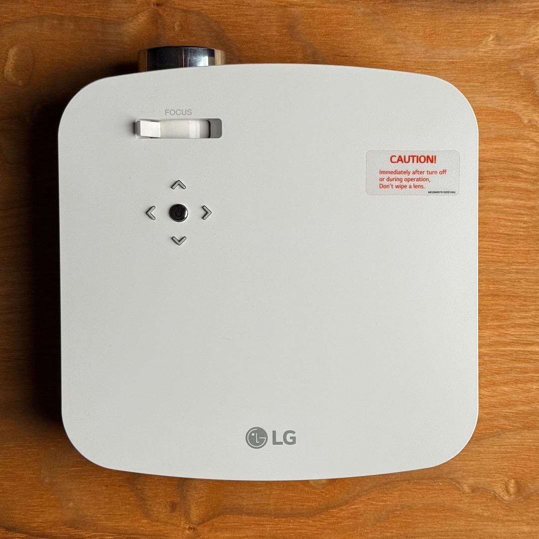 毎日 LG CineBeam PF50KS-JP プロジェクター