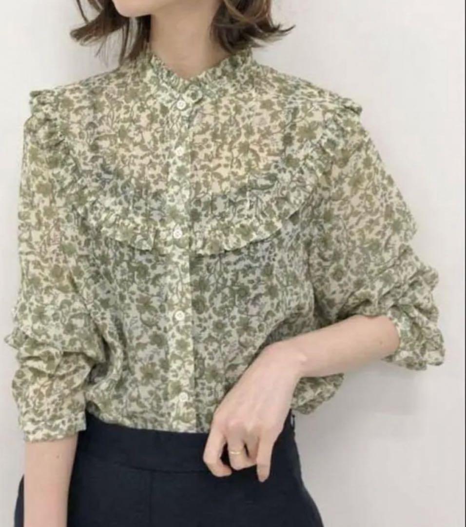IENA LA BOUCLE フラワープリントフリルブラウス グリーン