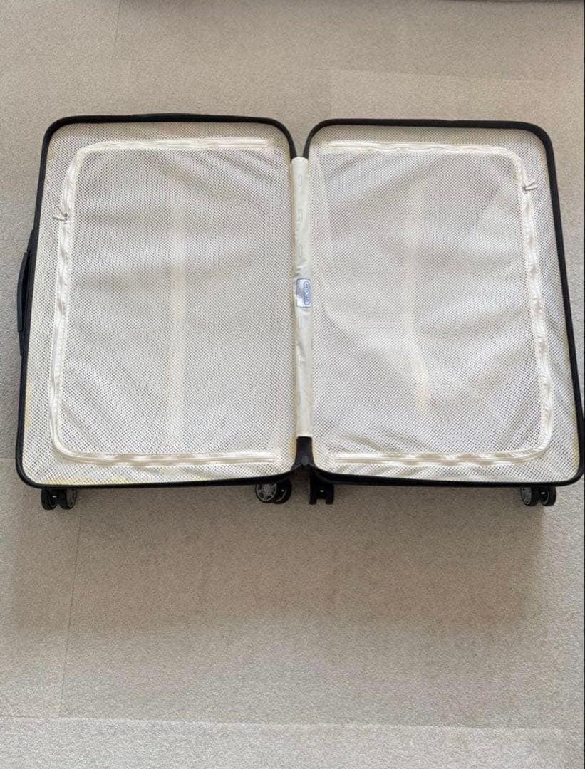 ★RIMOWA リモワ スーツ キャリーケース サルサエアー4輪 61L ★ ★RIMOWA リモワ スーツ キャリーケース サルサエアー4輪 61L ★