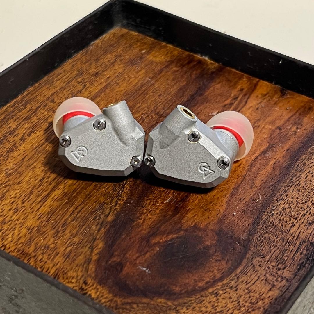 Campfire Audio NOVA