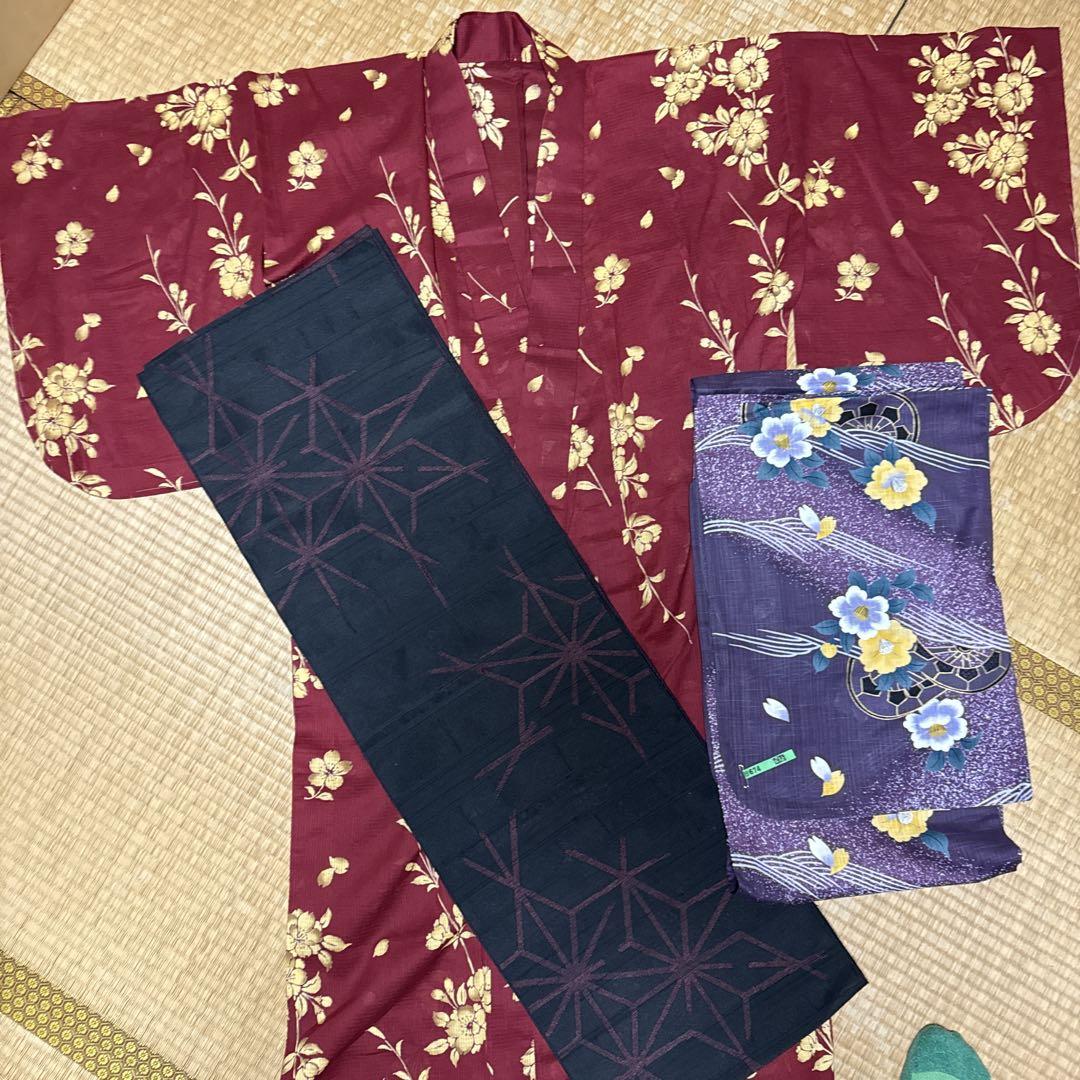 赤色花柄浴衣・黒色帯セット