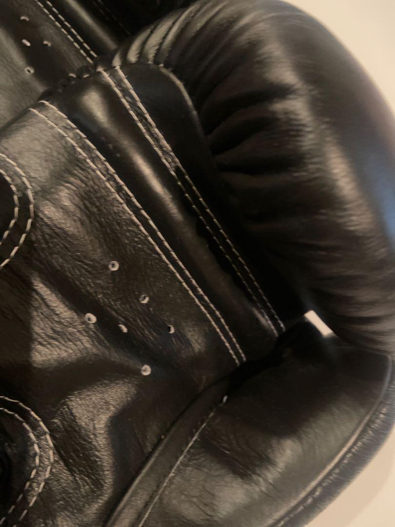 TWINS SPECIAL ボクシンググローブ 黒　10oz