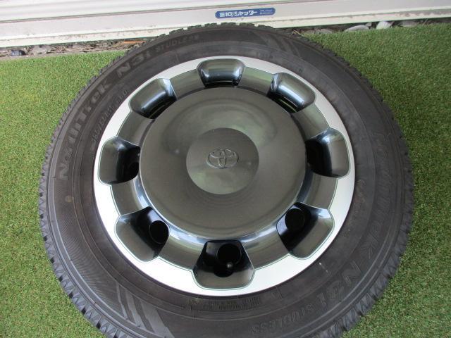トヨタ純正 シエンタ 185/65R15 スタッドレスタイヤSET BSY15Y 画像1