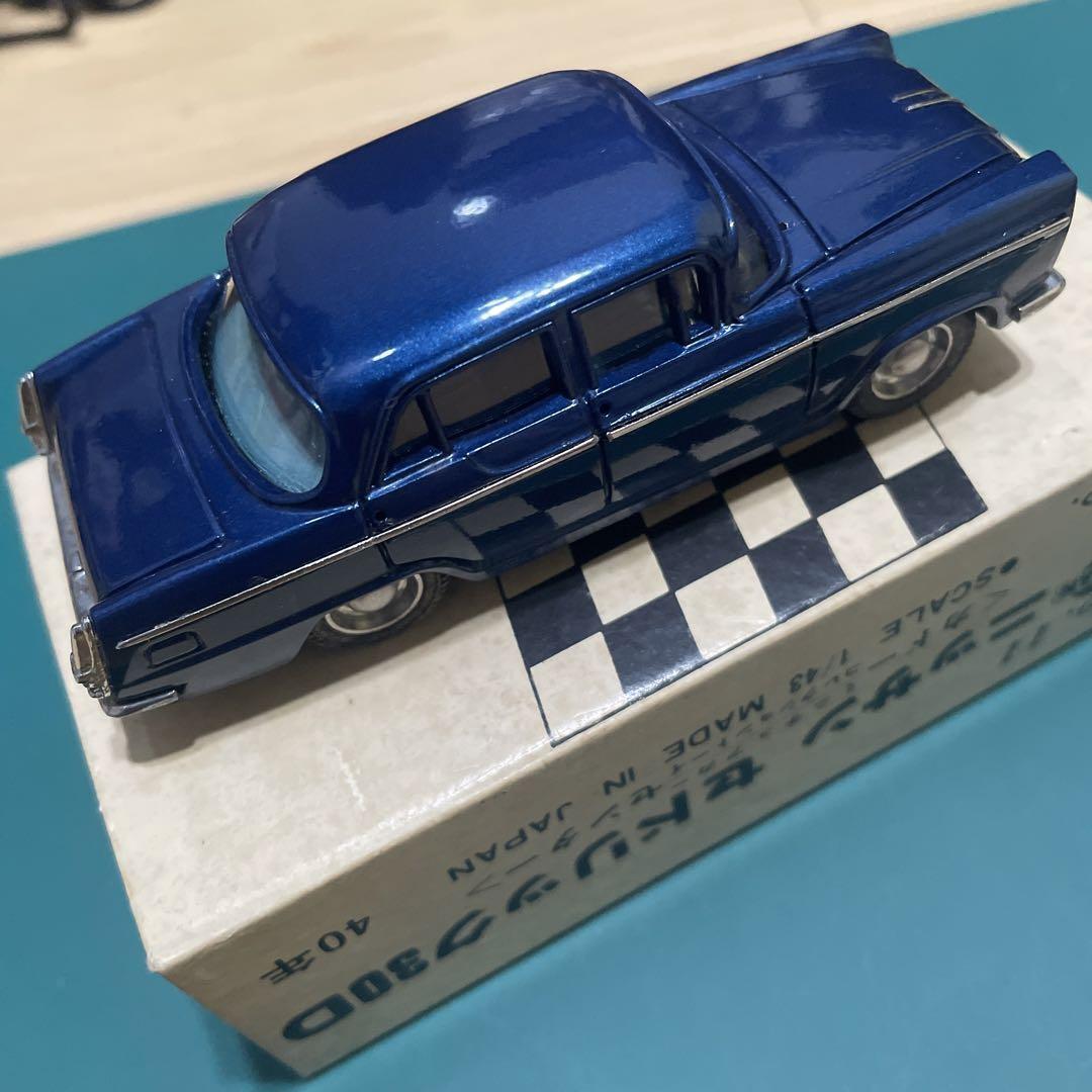 可堂玩具 カドー ニッサン セドリック30D