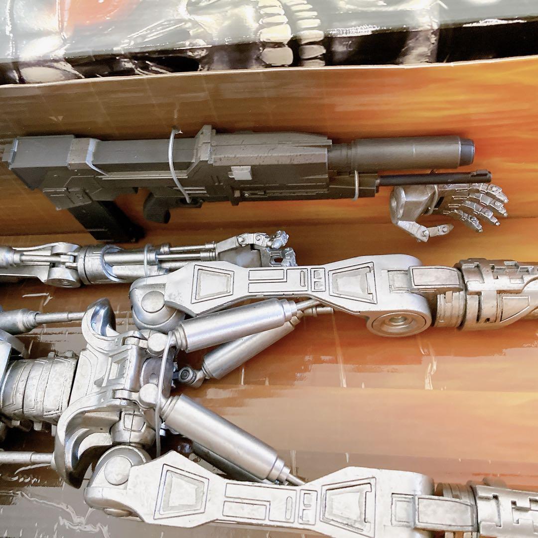 ターミネーター2 エンドスケルトン NECA フィギュア T-800