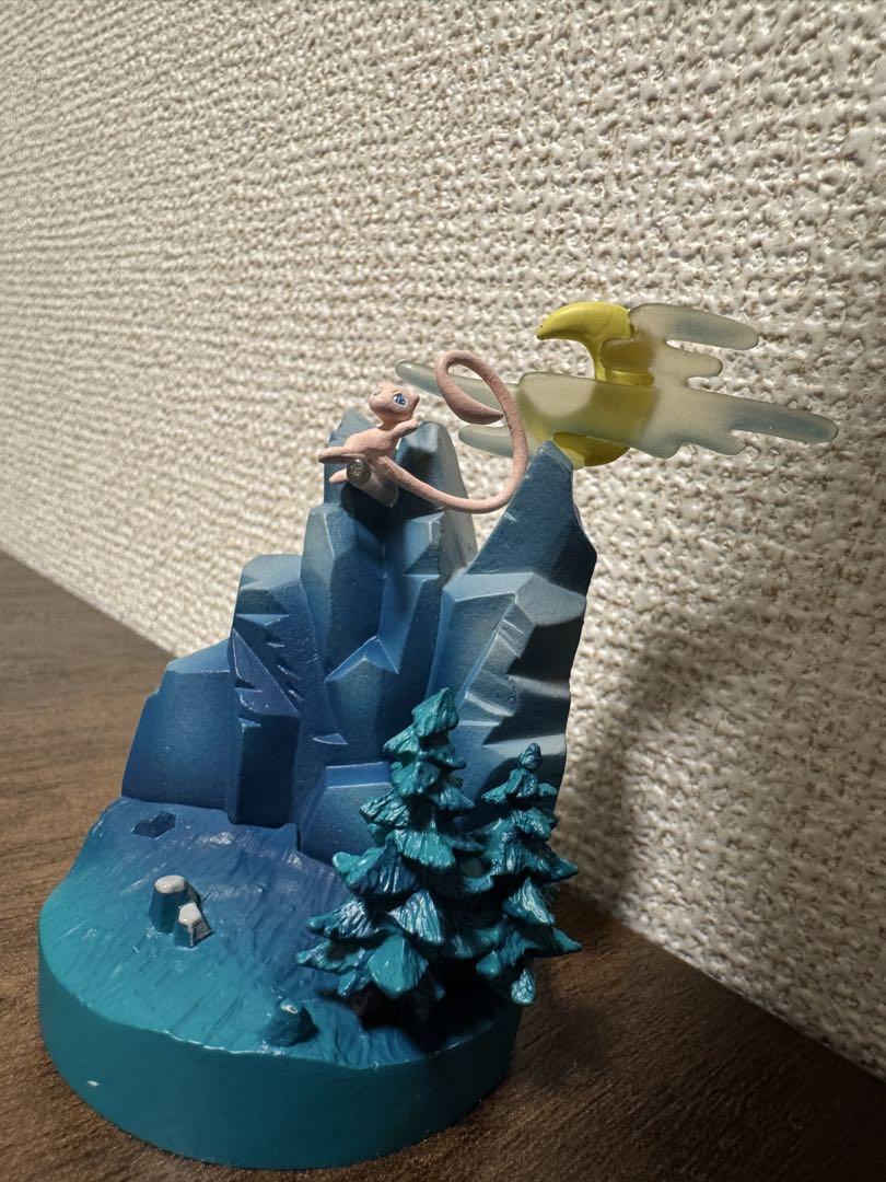 立体ポケモン図鑑　ミュウ
